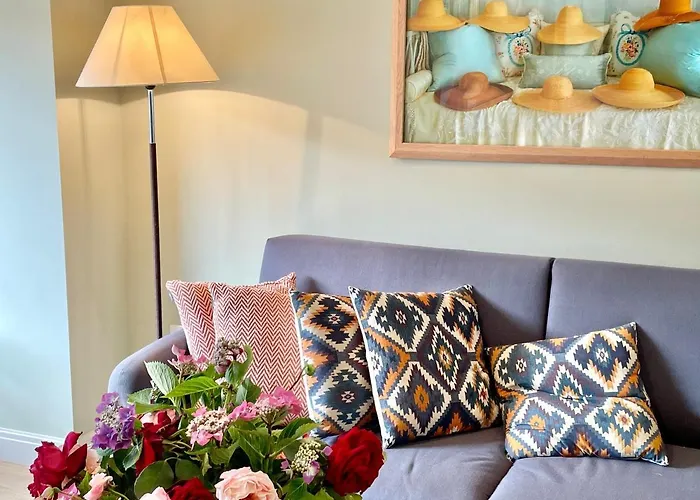 Townhouse With Free Off Road Parking And Garden Casa vacanze *