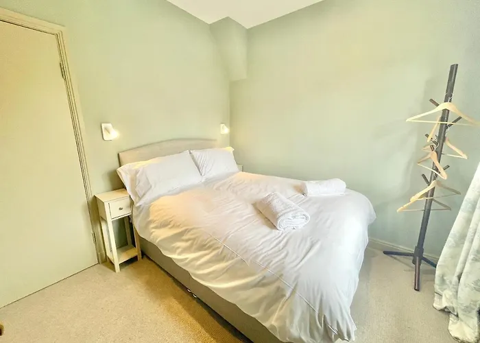 بيت للعطل Townhouse With Free Off Road Parking And Garden يورك